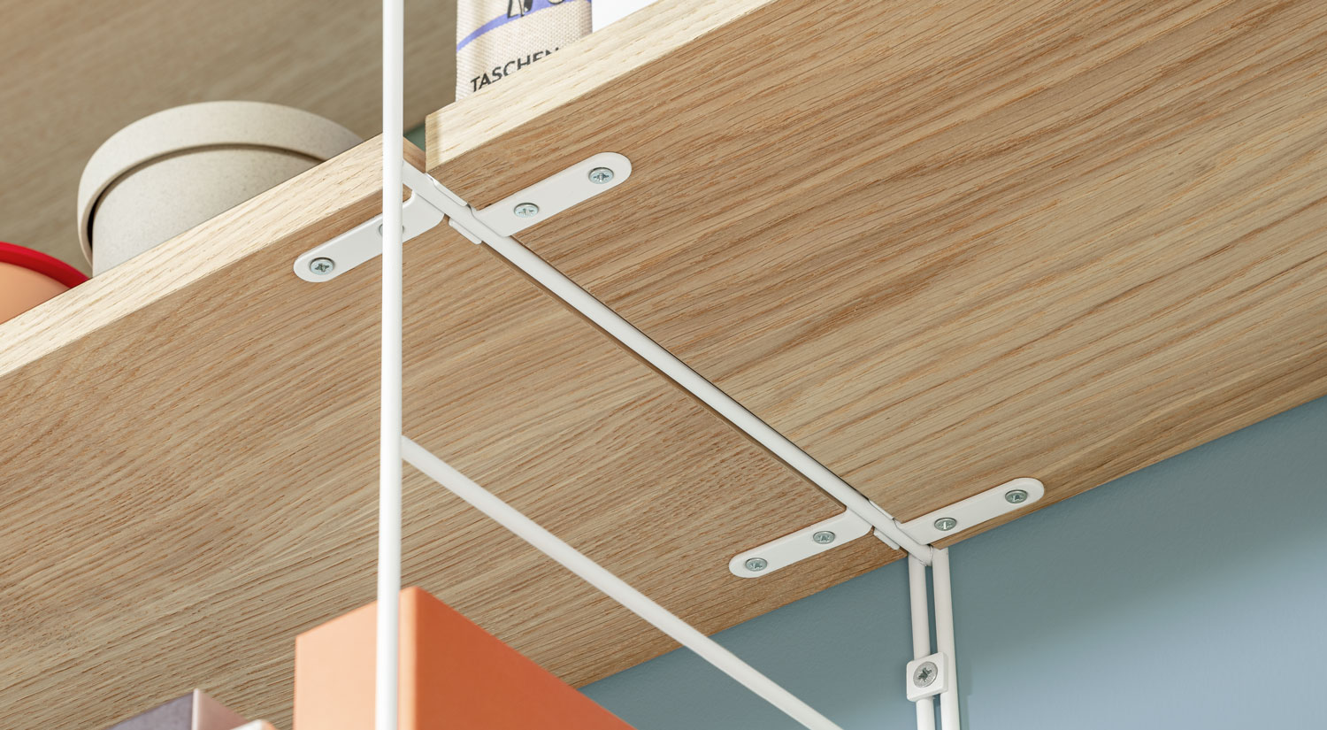 Étagère murale suspendue STEP - Étagères échelles stepfix, détail de fixation blanc