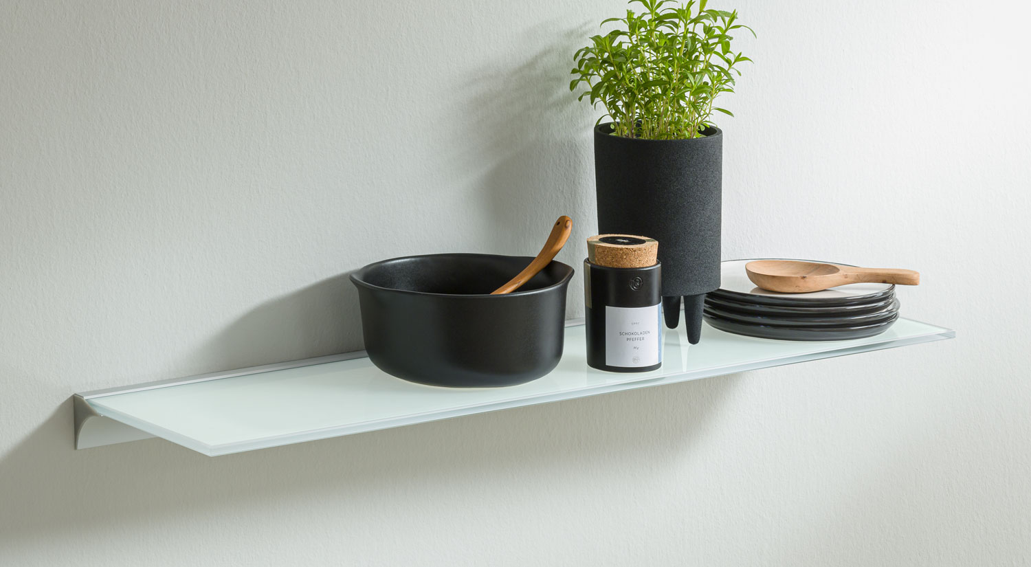 Étagère en verre - SQUARE+RAIL dans la cuisine