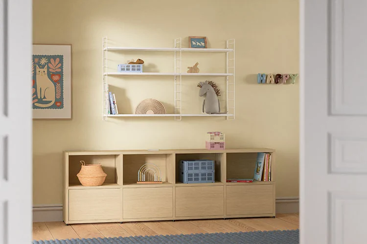 Kinderzimmer mit Spielzeug