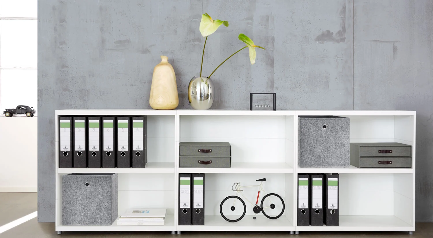 White Shelving Unit CASE - Small shelving unit as a binder shelf in the office