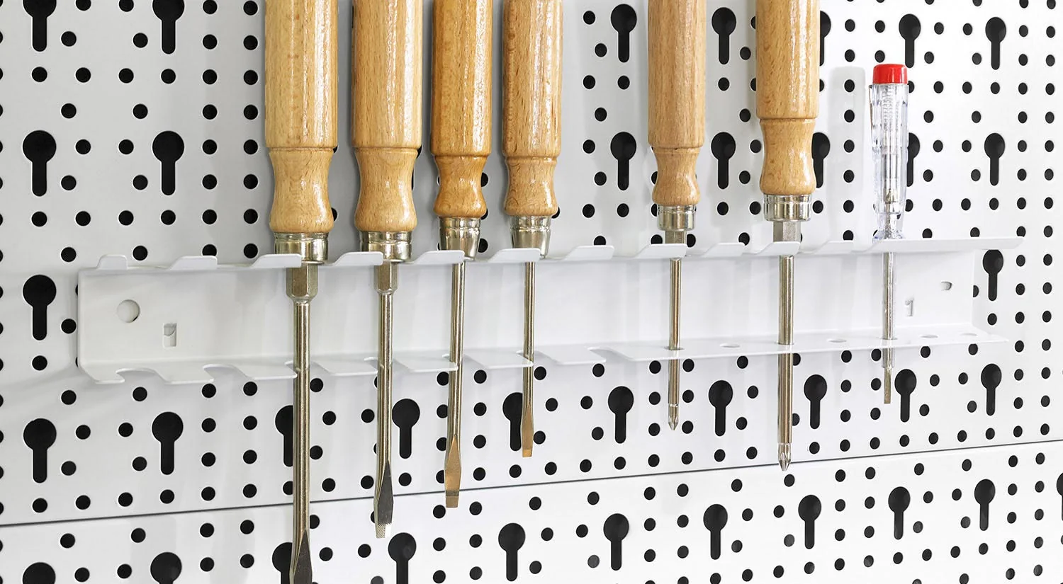 Panneau porte outils - avec anneau porte-outils RACK