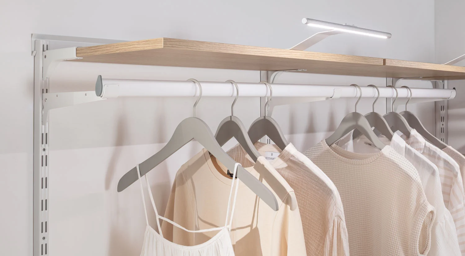  Tringle penderie - Barre de penderie sur mesure en blanc