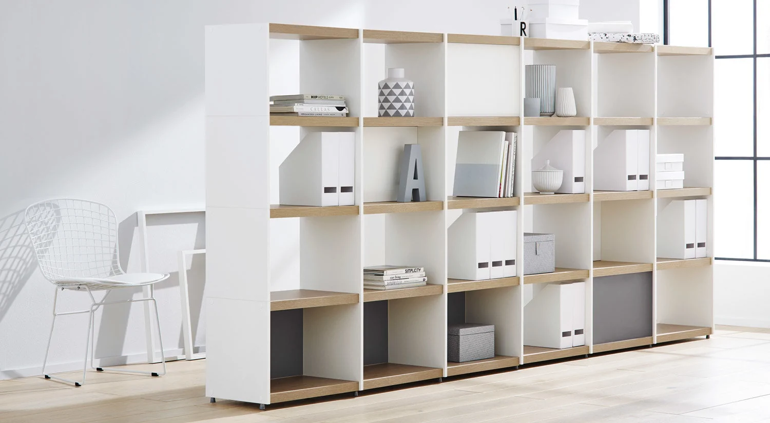 Bibliothèque modulable - YOMO comme étagère separation dans le bureau