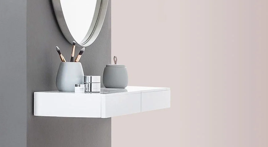 Wandregale mit Schublade - CASSETO als Schminktisch