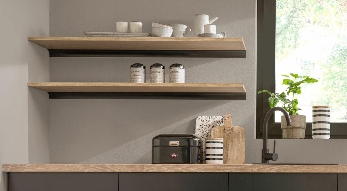 Bespoke Floating Oak Shelves natural designs